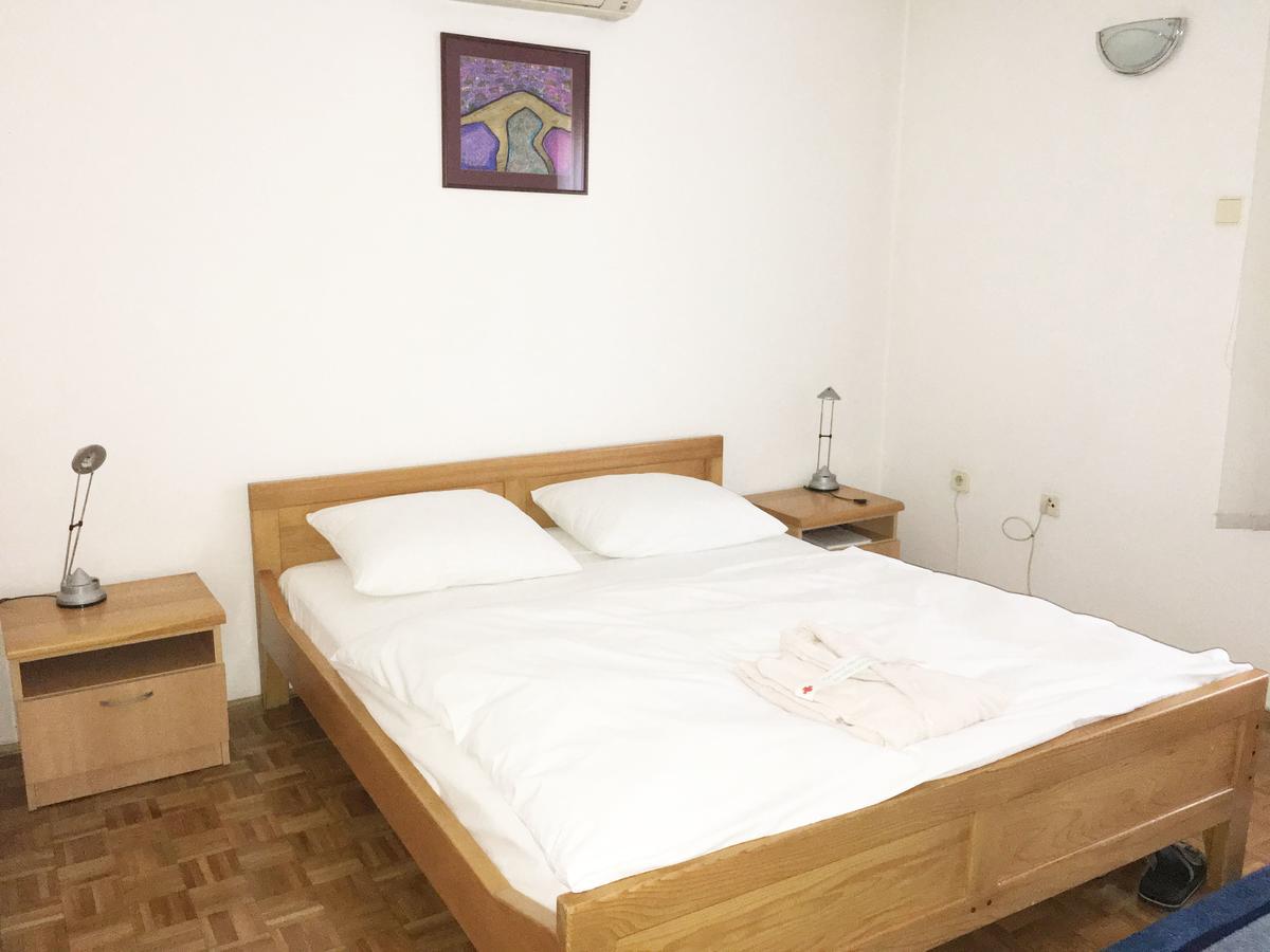 Apartmani Olimpus Banja Luka Exteriör bild